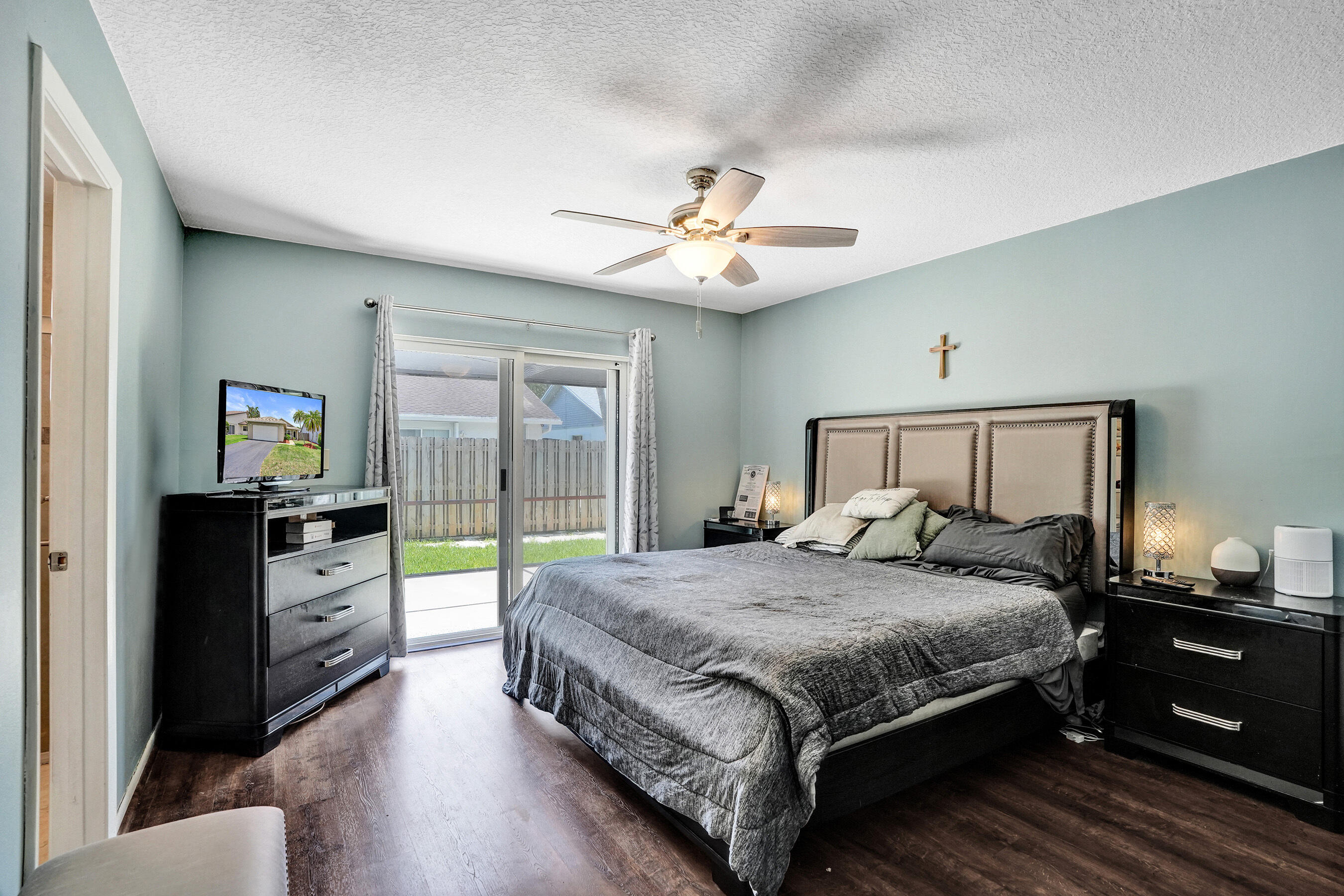 8340 Southwest 41st Street Davie, FL 33328 - Photo 7 of 18 DSC04727