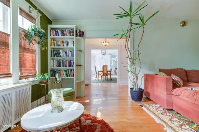 $319,000 | 1053 Brierwood Boulevard, Schenectady, NY 12308