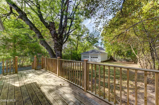 $319,000 | 1053 Brierwood Boulevard, Schenectady, NY 12308