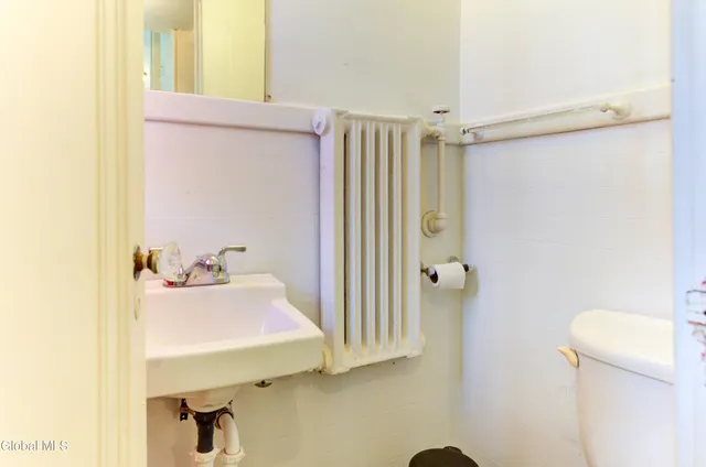 $319,000 | 1053 Brierwood Boulevard, Schenectady, NY 12308