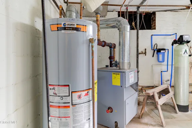 $319,000 | 1053 Brierwood Boulevard, Schenectady, NY 12308