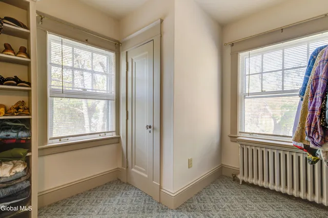 $319,000 | 1053 Brierwood Boulevard, Schenectady, NY 12308