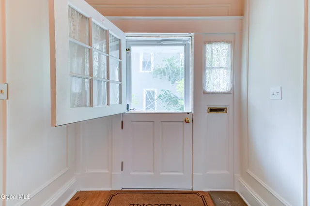 $319,000 | 1053 Brierwood Boulevard, Schenectady, NY 12308