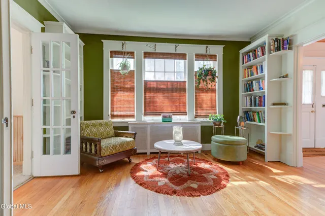 $319,000 | 1053 Brierwood Boulevard, Schenectady, NY 12308