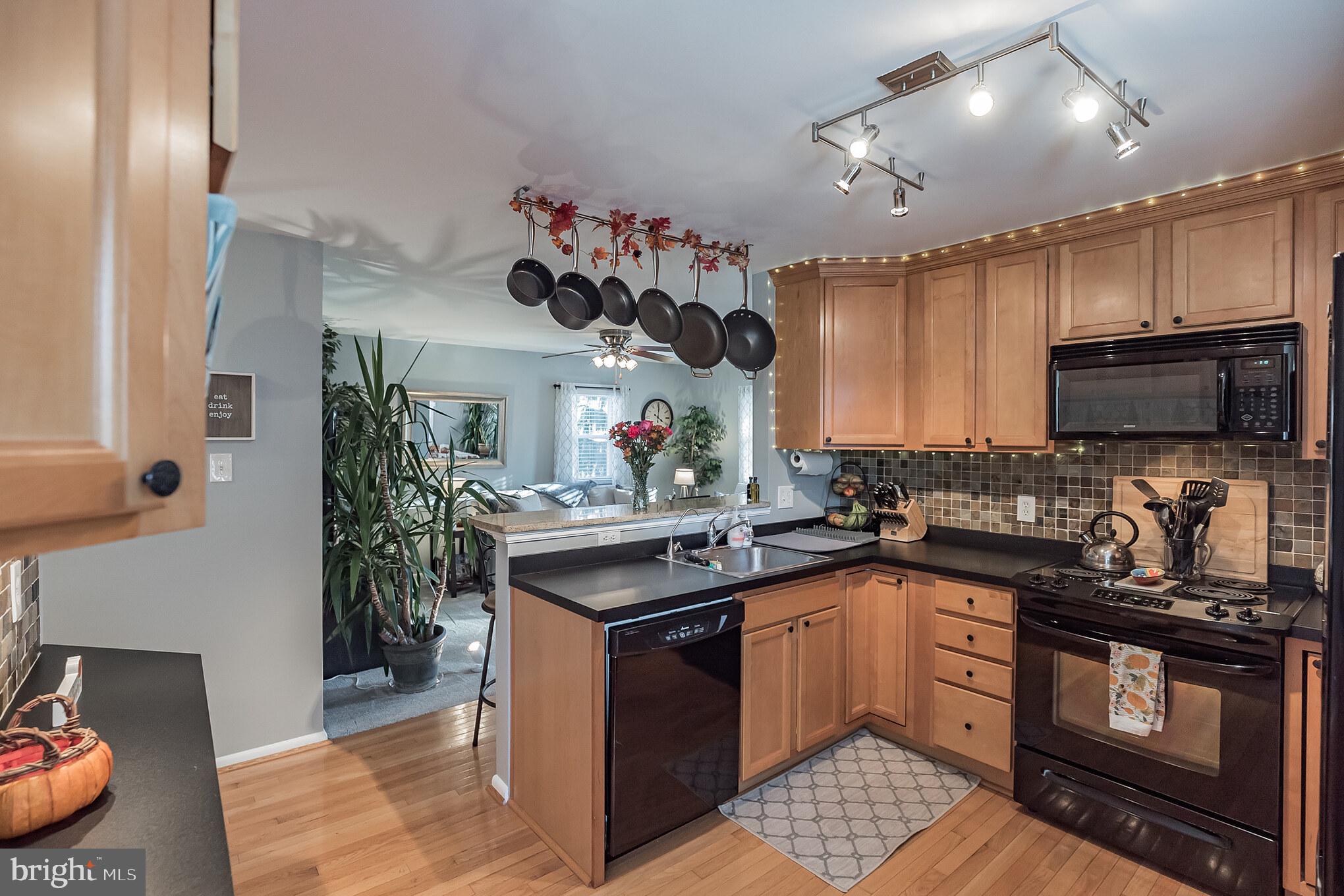 307 Franklin Road Glassboro, NJ 08028 - Photo 8 of 33