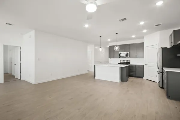 $311,190 | 7711 Jade Crst Drive, Angleton, TX 77515