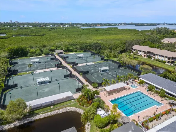 $1,625,000 | 4937 Landings Court, Sarasota, FL 34231