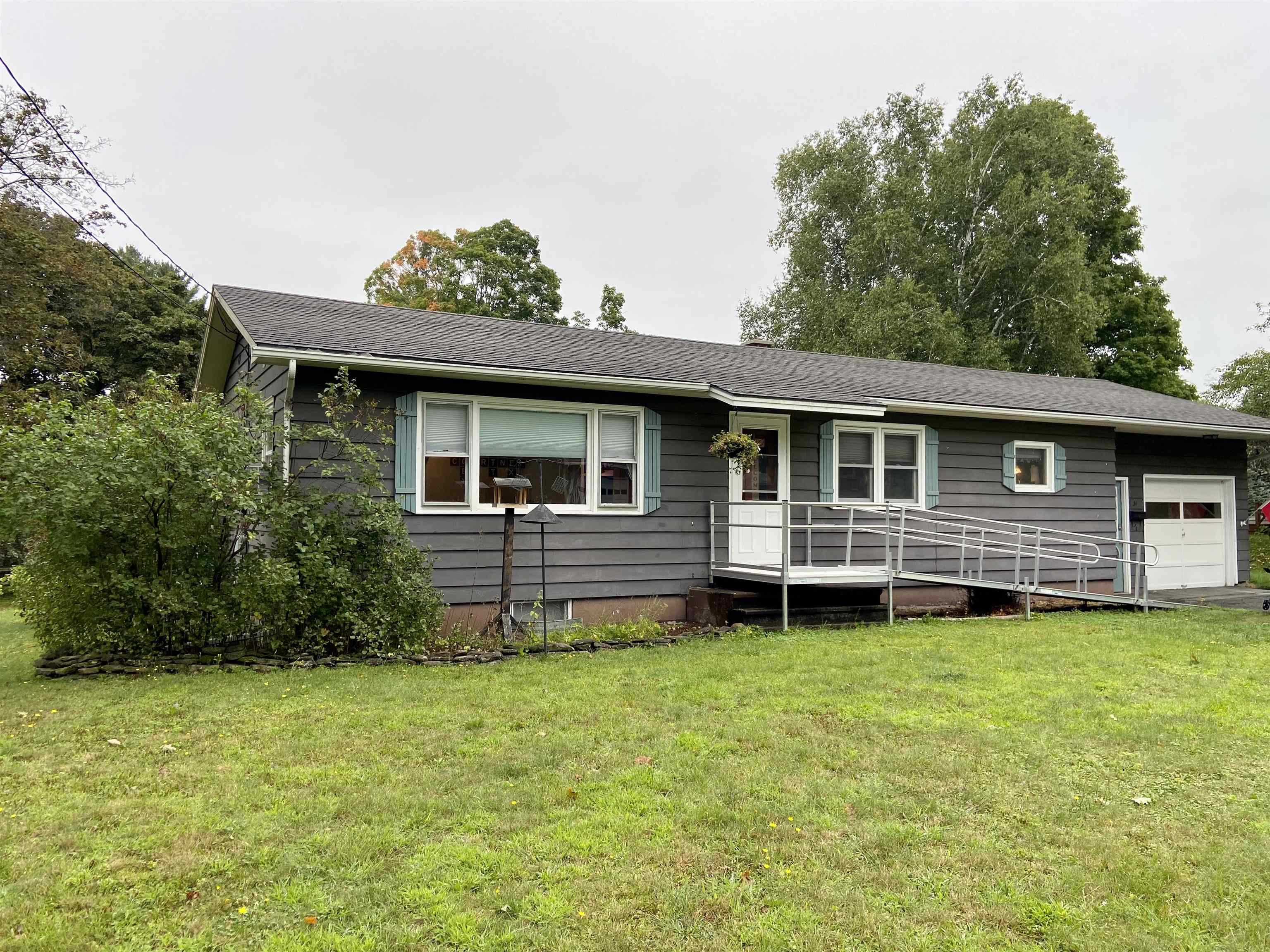 31 Blake Street Newport, VT 05855 - Photo 1 of 12 Gallery Image 1