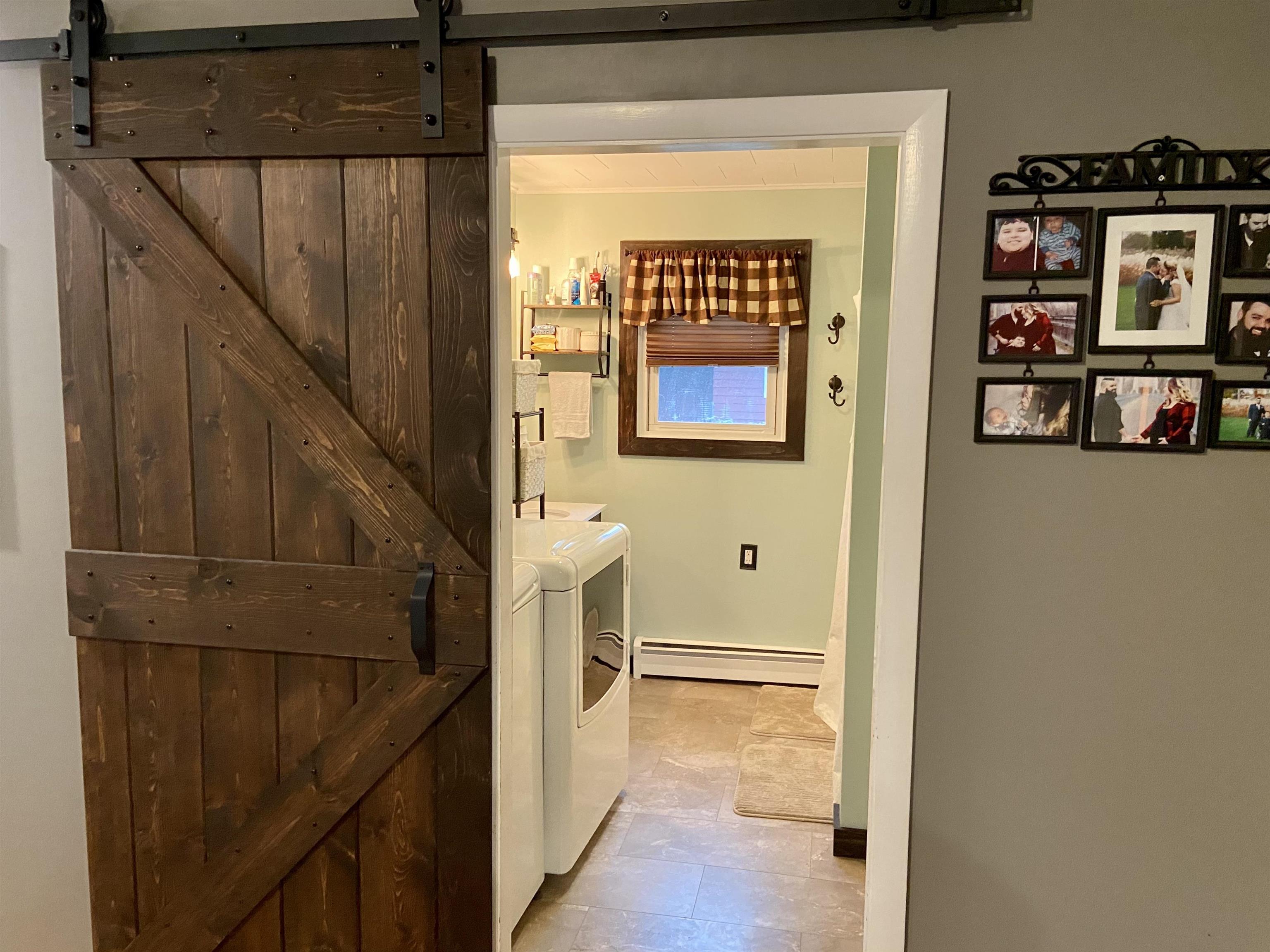 31 Blake Street Newport, VT 05855 - Photo 11 of 12 Gallery Image 11