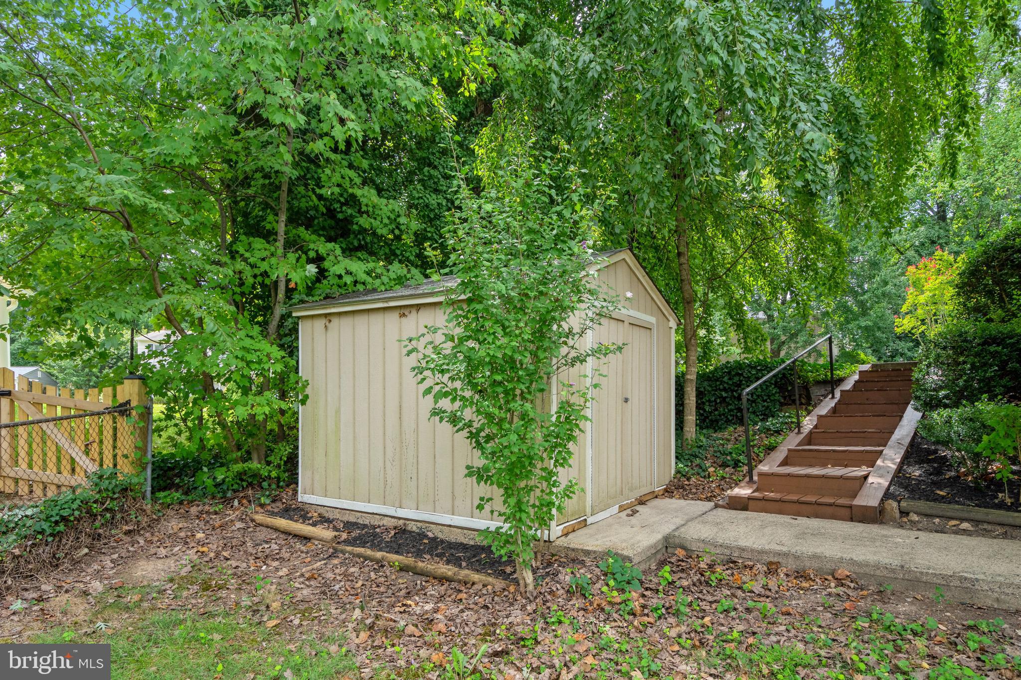 6819 Reynard Drive Springfield, VA 22152 - Photo 39 of 43 Gallery Image 39