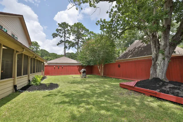 $350,000 | 6719 Ashmore Drive, Houston, TX 77069