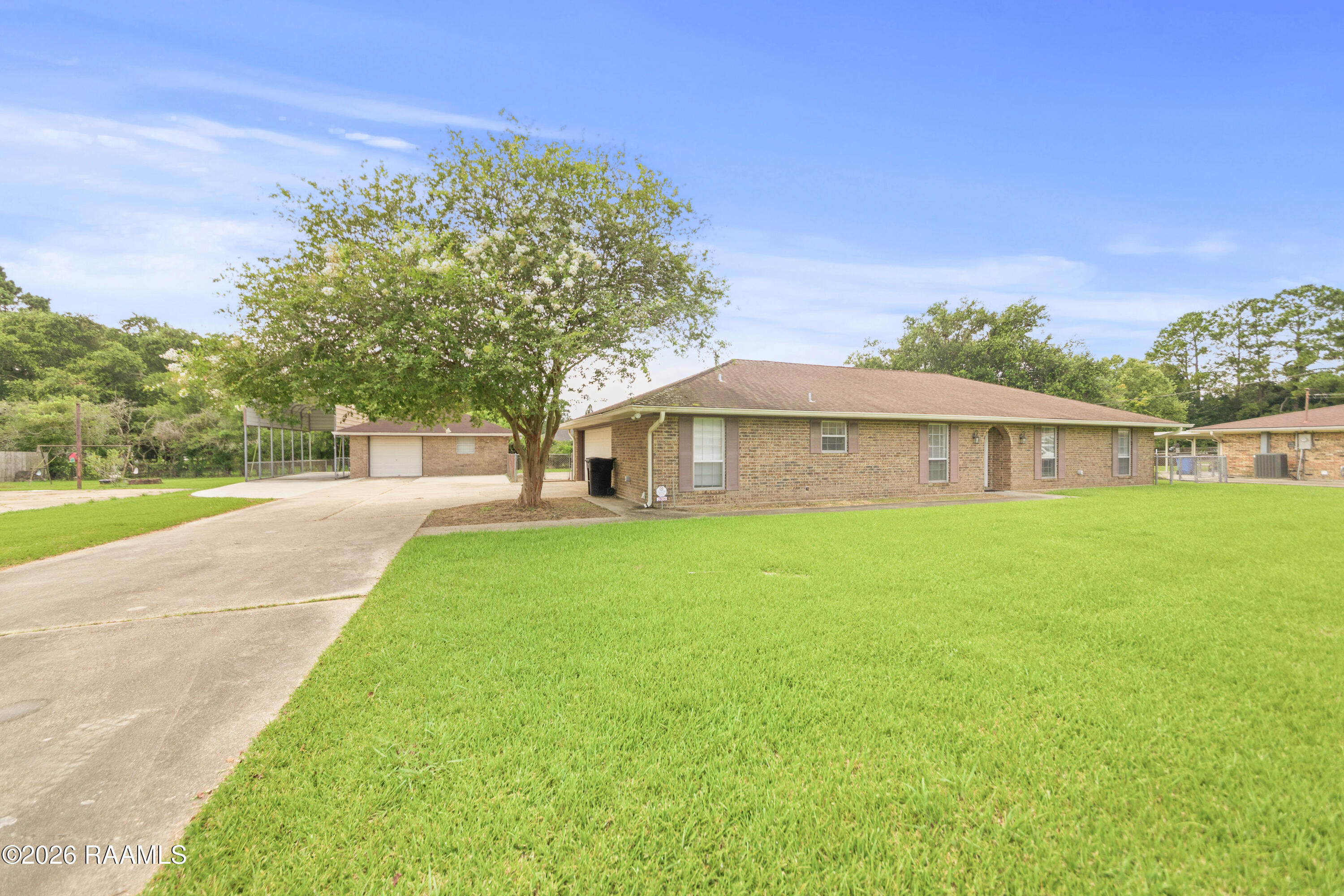 2806 Old Jeanerette Road New Iberia, LA 70563 - Photo 4 of 29 2806 Old Jeanerette-3