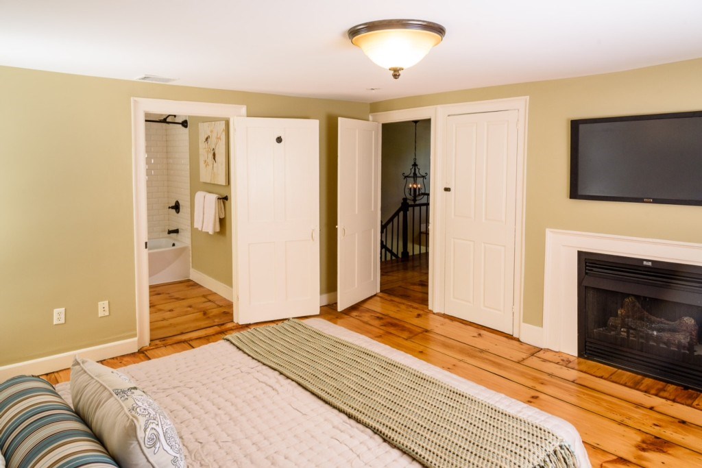 3 Powder Mill Road Exeter, NH 03833 - Photo 13 of 25