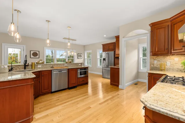 $1,925,000 | 38 Wisteria Drive, Dover, NH 03820