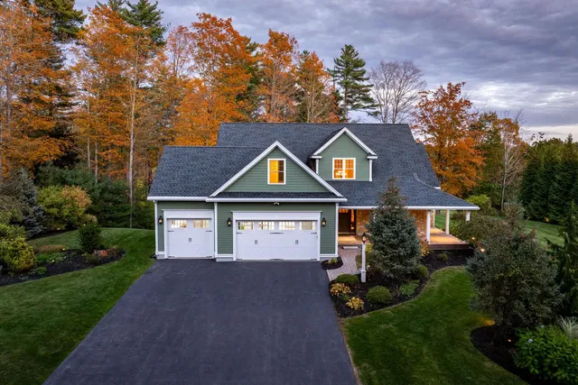$1,925,000 | 38 Wisteria Drive, Dover, NH 03820