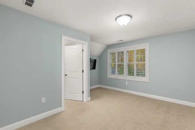 $1,925,000 | 38 Wisteria Drive, Dover, NH 03820