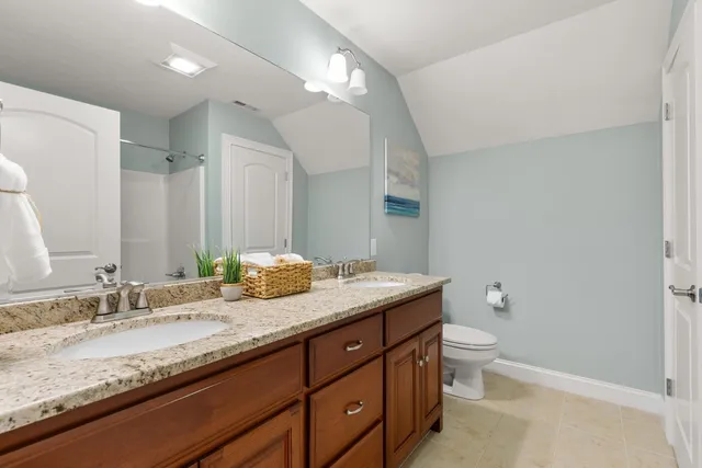 $1,925,000 | 38 Wisteria Drive, Dover, NH 03820