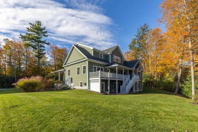 $1,925,000 | 38 Wisteria Drive, Dover, NH 03820