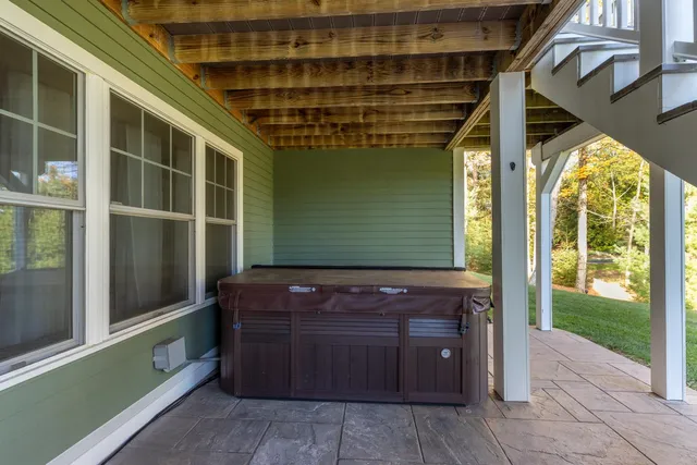 $1,925,000 | 38 Wisteria Drive, Dover, NH 03820