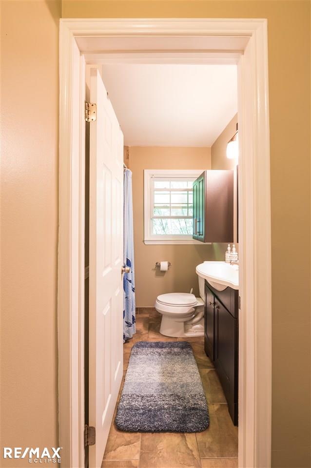 426 Woodside Road Royal Oak, MI 48073 - Photo 20 of 35 31383473-19.JPG