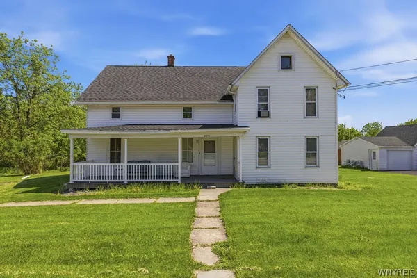 $199,888 | 2212 Cayuga Drive Extension, Wheatfield, NY 14304