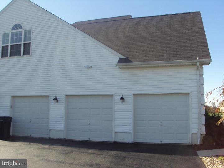 706 Farmhouse Road Mickleton, NJ 08056 - Photo 2 of 24 a front view of a house