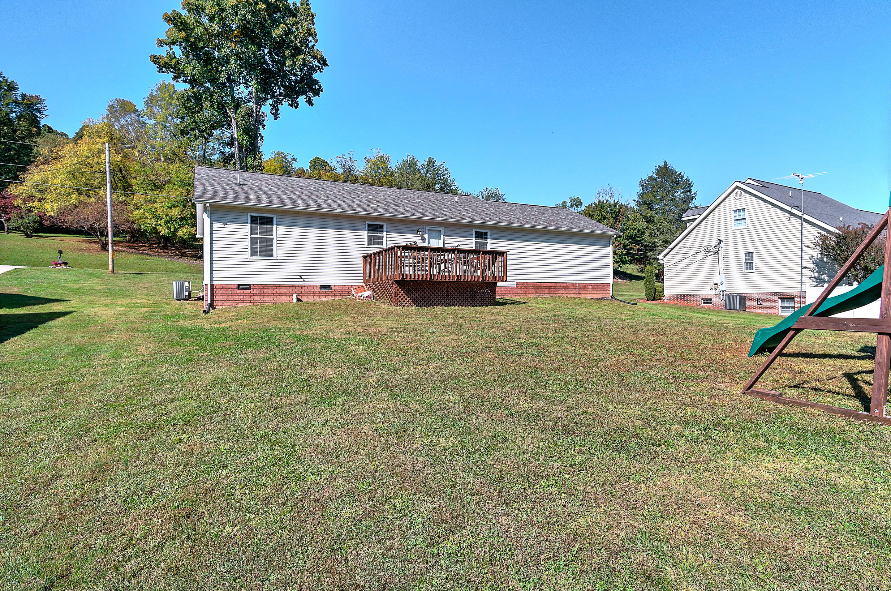145 John Taylor Road Elizabethton, TN 37643 - Photo 15 of 17 Backyard
