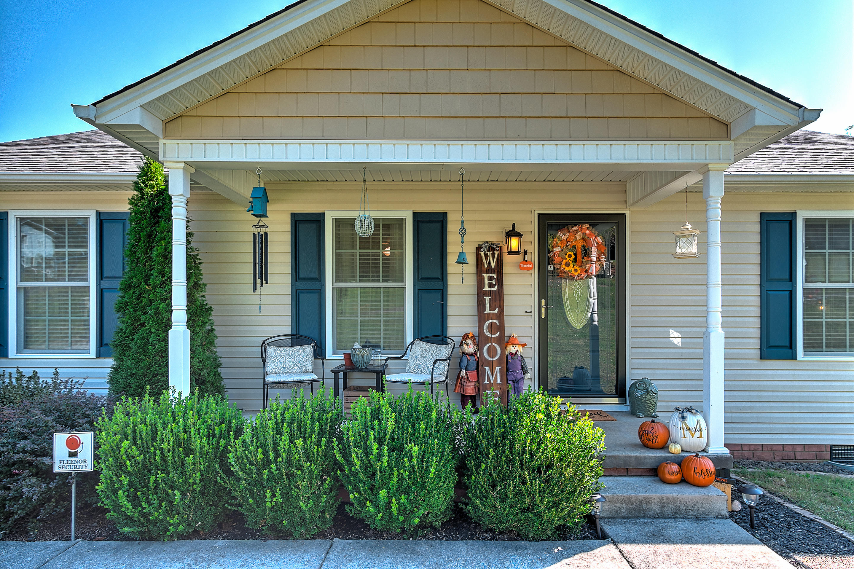 145 John Taylor Road Elizabethton, TN 37643 - Photo 2 of 17 Front Porch