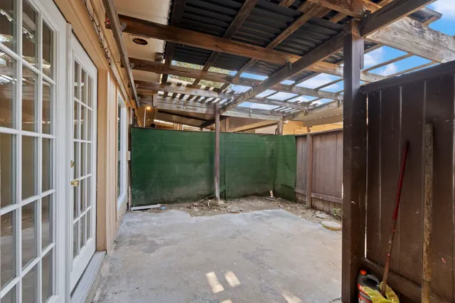 a view of outdoor space