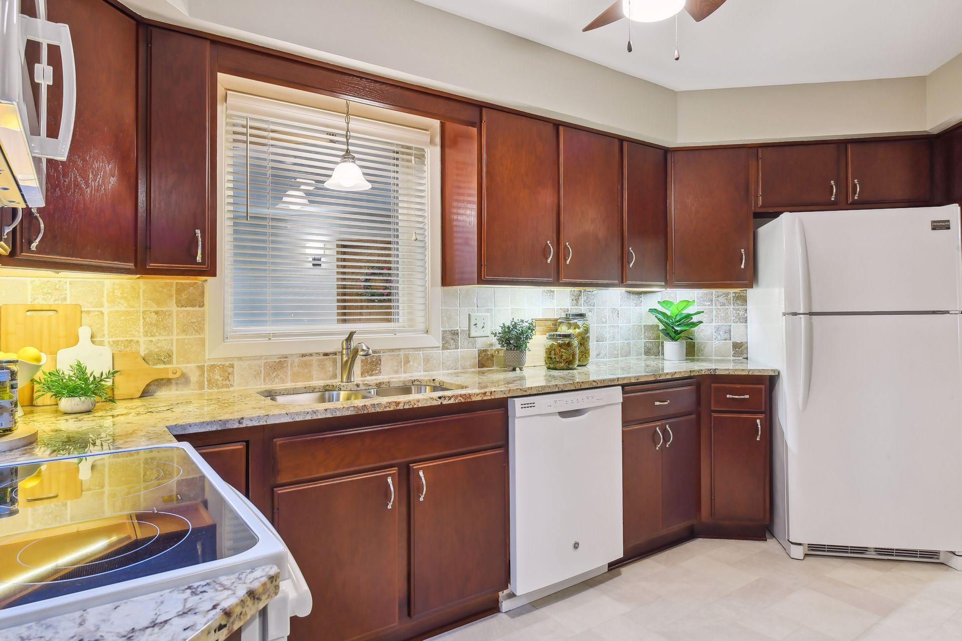 14401 Atrium Way, Unit 118 Minnetonka, MN 55345 - Photo 14 of 37