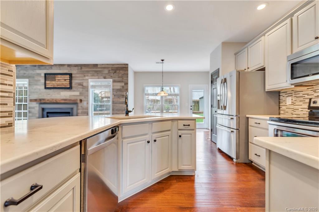 3717 Leela Palace Way Fort Mill, SC 29708 - Photo 3 of 30