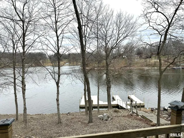$209,000 | 14944 East Shochonie Point, Cuba, IL 61427