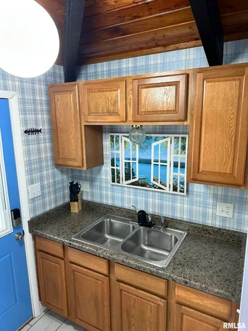 $209,000 | 14944 East Shochonie Point, Cuba, IL 61427