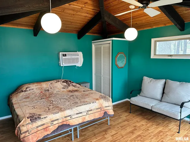 $209,000 | 14944 East Shochonie Point, Cuba, IL 61427