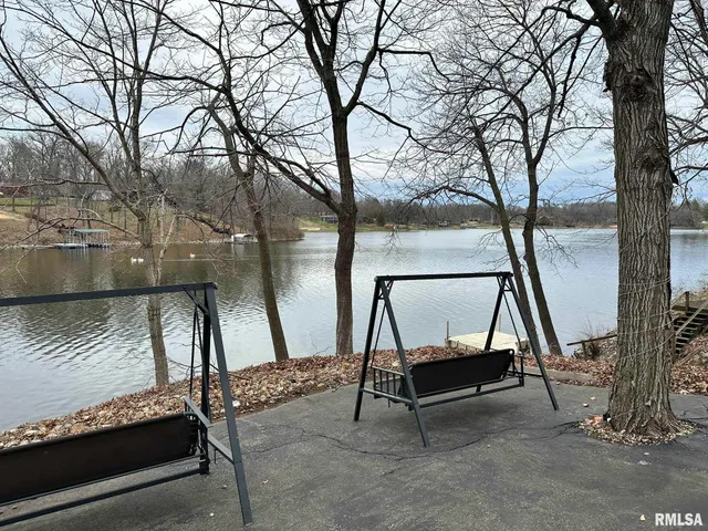 $209,000 | 14944 East Shochonie Point, Cuba, IL 61427