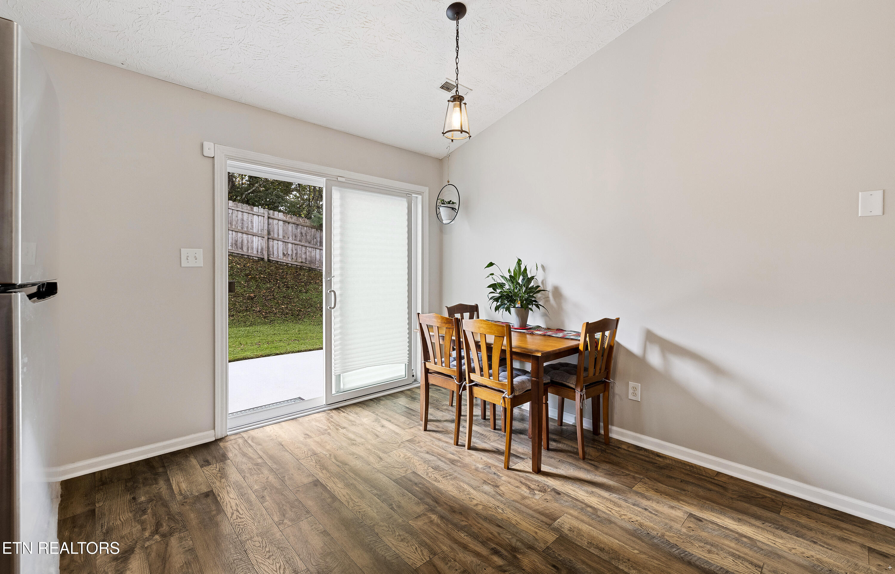 8212 Oak Terrace Lane Powell, TN 37849 - Photo 9 of 20 Positive Perceptions-7