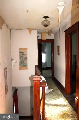 a view of walk in closet