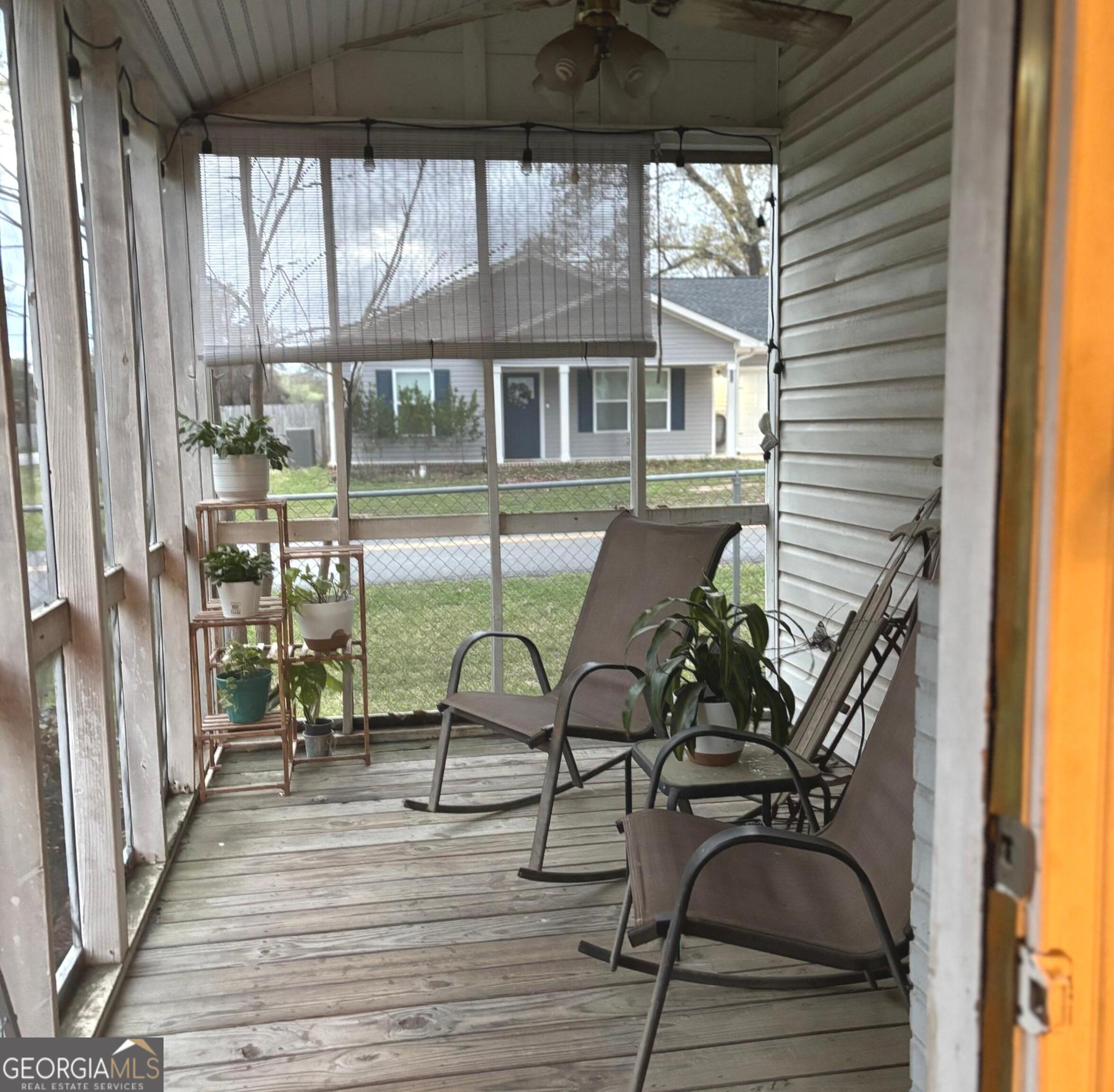 201 Vinson Street Byron, GA 31008 - Photo 4 of 27