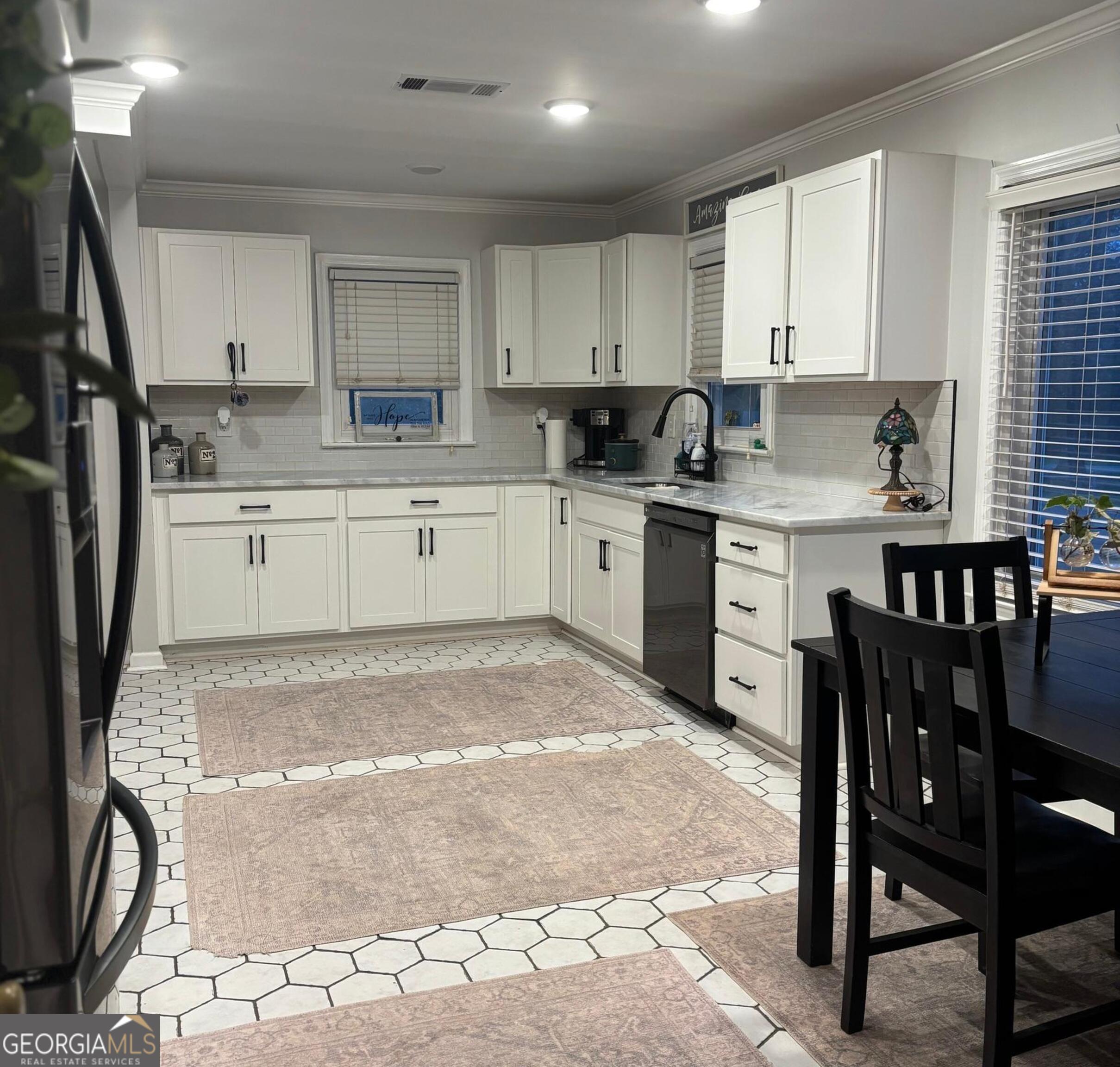 201 Vinson Street Byron, GA 31008 - Photo 8 of 27