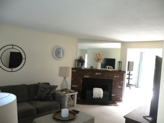 $999,000 | 18-20 Will Drive, Canton, MA 02021