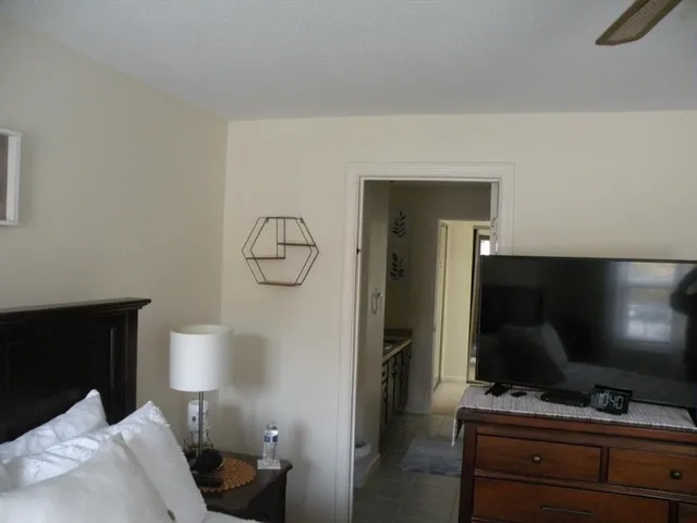 $999,000 | 18-20 Will Drive, Canton, MA 02021