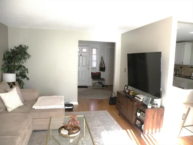 $999,000 | 18-20 Will Drive, Canton, MA 02021