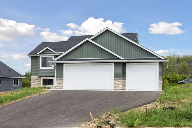 $364,900 | 187 Wood Duck Lane, Baldwin, WI 54002