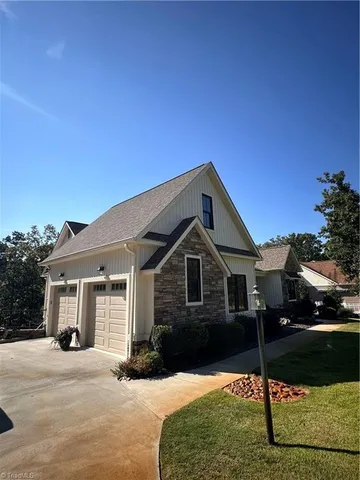 $1,800,000 | 112 Harbor Drive East, Lexington, NC 27292