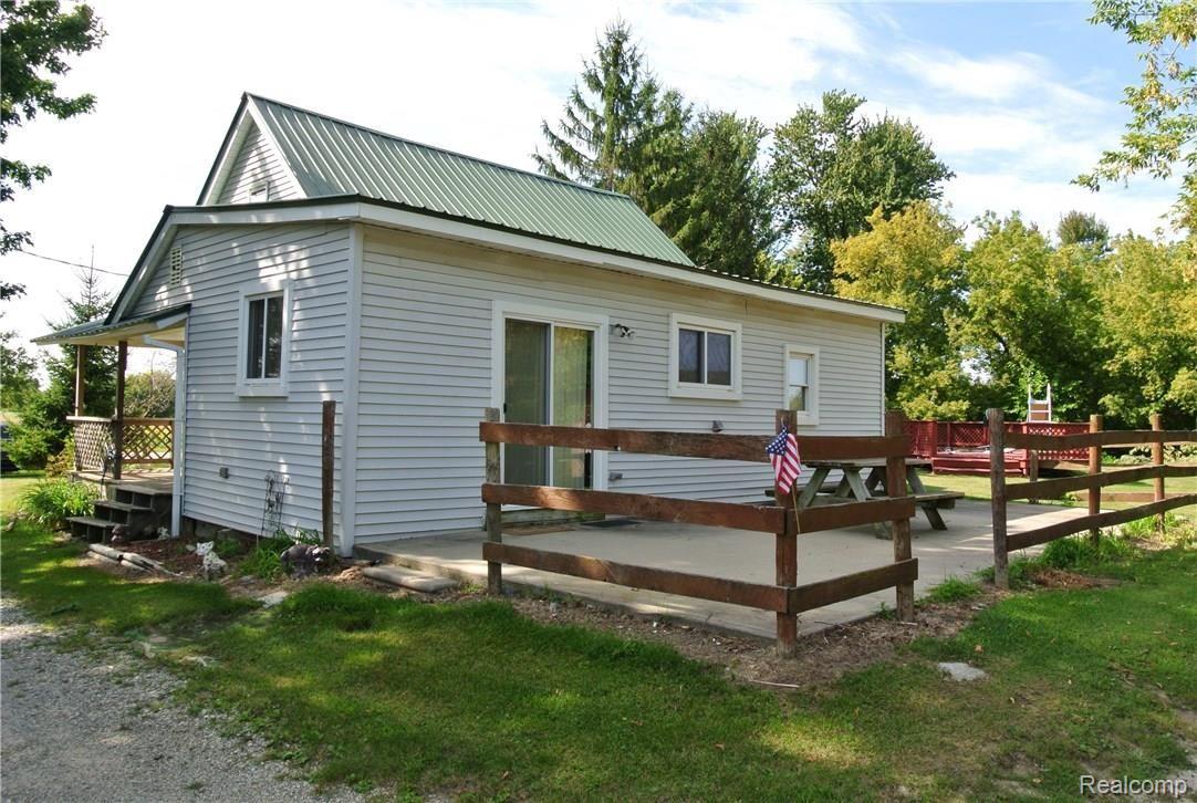 5185 Maple Valley Road Brown City, MI 48416 - Photo 6 of 46 DSC_7542.JPG