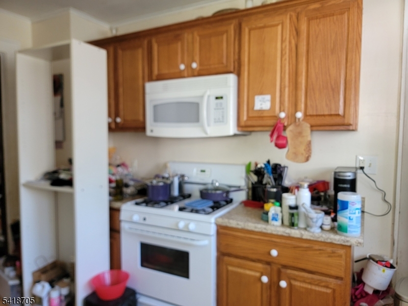 4 Denman Place Summit, NJ 07901 - Photo 2 of 3