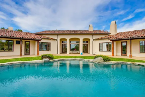 $4,295,000 | 8235 Caminito Santaluz Norte, San Diego, CA 92127