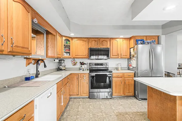 $599,900 | 194 Fontaine Drive, Georgia, VT 05468