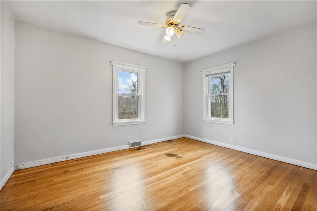 1733 Brodhead Road Coraopolis, PA 15108 - Photo 23 of 25 Gallery Image 23