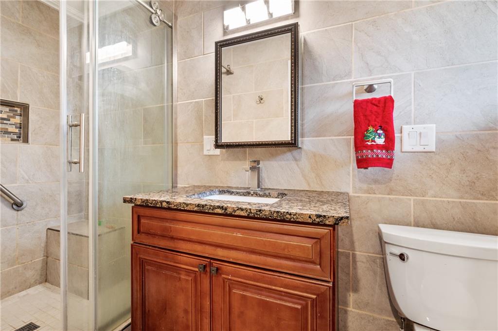 1733 Brodhead Road Coraopolis, PA 15108 - Photo 10 of 25 Gallery Image 10